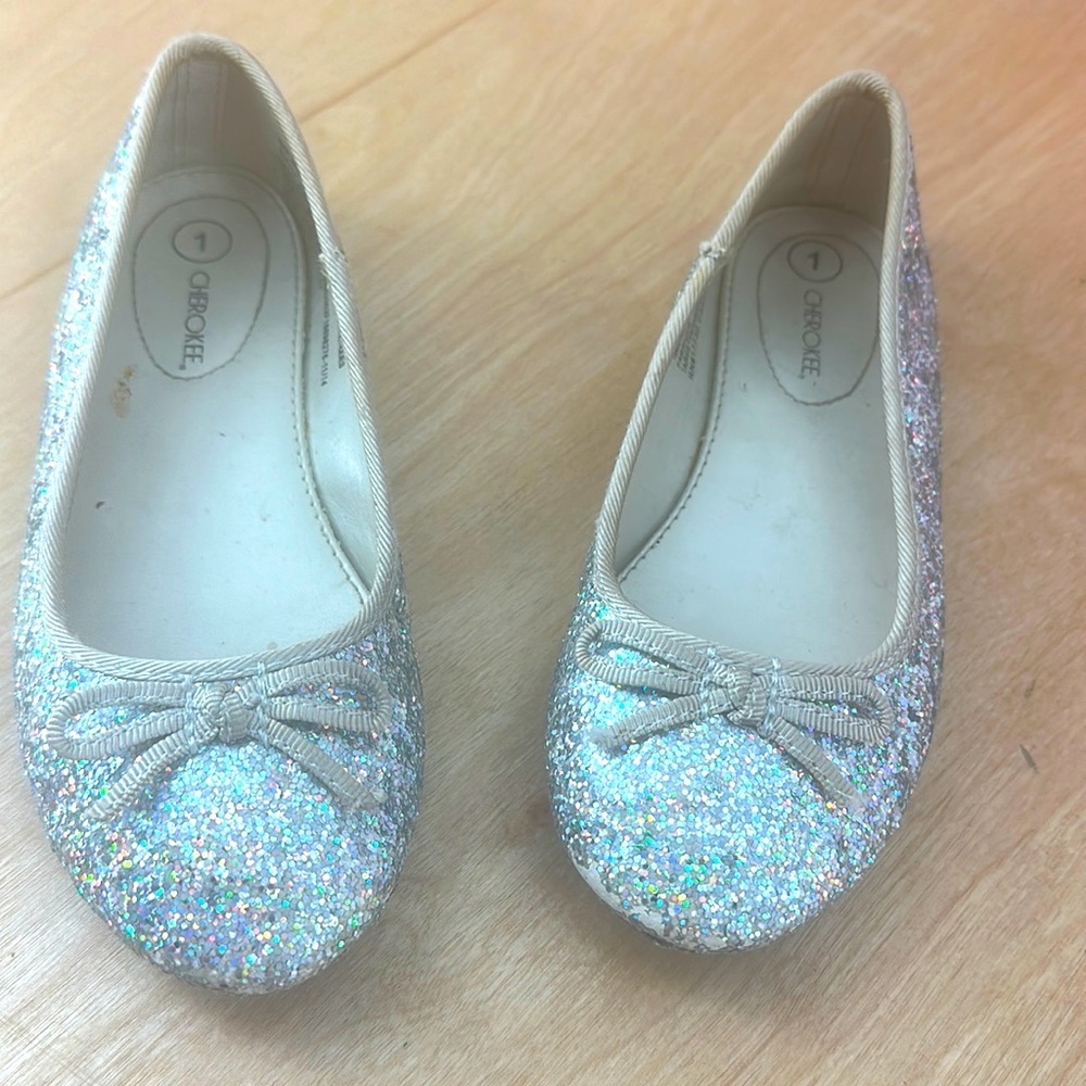 Cherokee girls silver glitter‎ flats size 1 preloved